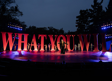 A production photo from TWELFTH NIGHT at The Delacorte Theater