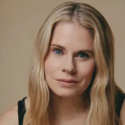 Celia Keenan-Bolger headshot